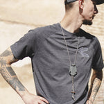 Завантажте зображення в засіб перегляду галереї, Футболка з світловідбиваючим логотипом Krava Cut x Wander dossier
